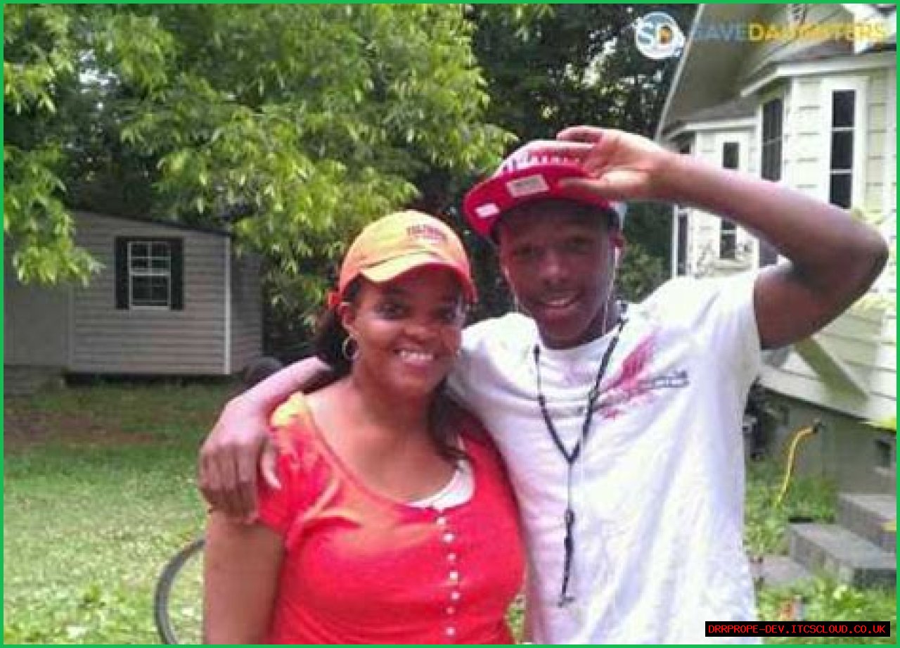 Unveiling The Heartwarming Reunion Of Mecole Hardman's Siblings With Valdon Cooper